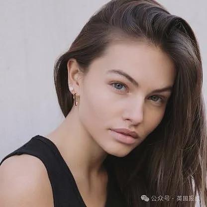 全球最美小女孩长大后疑整容变丑大翻车？4岁成时尚顶流，却因一次可怕拍摄被封杀（组图） - 3