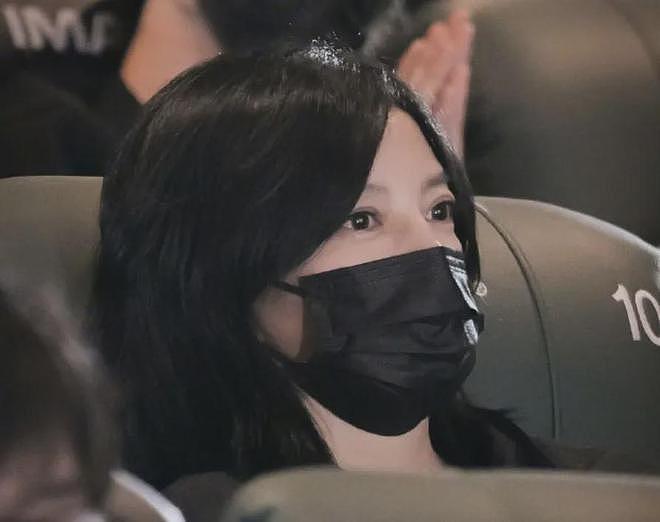 赵薇女儿近照神似网红,不像妈妈像爸爸,父母离婚只字未提抚养权(组图) - 19