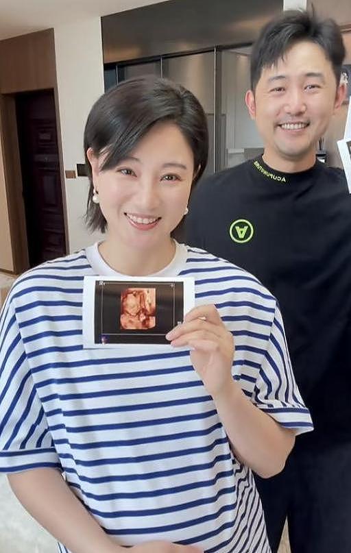 40岁演员侯梦莎官宣怀孕！晒孕肚照激动落泪，结婚四年备孕艰辛（组图） - 24