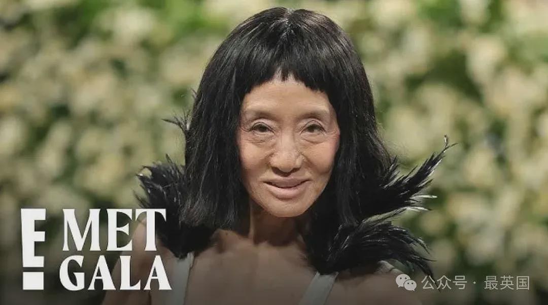 75岁王薇薇Gala红毯“惊吓”亮相，少女滤镜这次碎彻底了！网友：太吓人,认不出...（组图） - 11