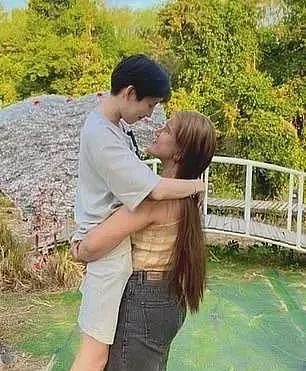 世界最多毛女孩剃光胡须！结束7年婚姻，高调公开新恋情？这回，她弯了...（组图） - 16