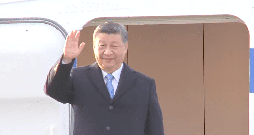 中国领导人抵莫斯科展开国事访问，机场讲话：中俄坚决反对霸权主义（组图） - 8