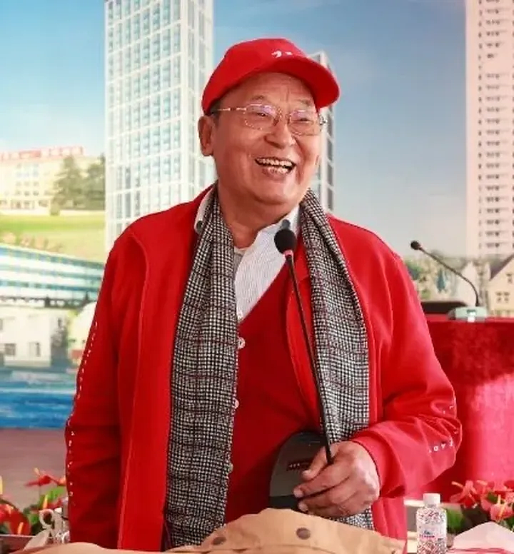 “青岛鞋王”84岁不想退休,被儿子儿媳“夺公章,软禁逼宫”?(组图) - 1