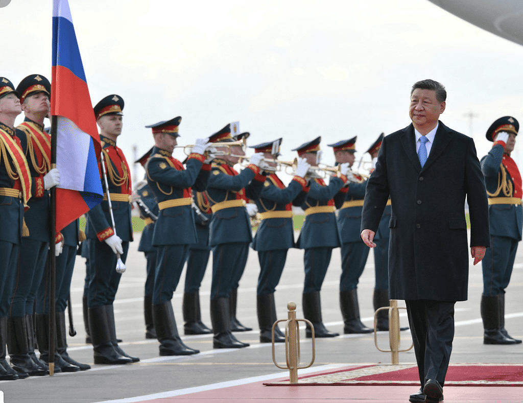 中国领导人抵莫斯科展开国事访问，机场讲话：中俄坚决反对霸权主义（组图） - 6