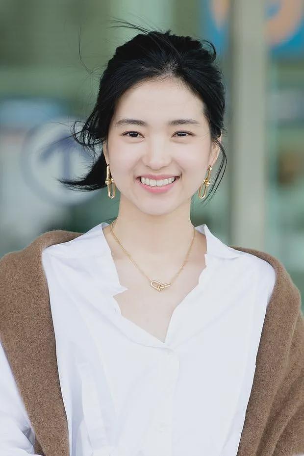 打败宋慧乔、全智贤的韩国新晋女神被全网喷普？结果这姐一出场就秒了…（组图） - 13