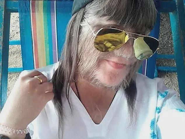 世界最多毛女孩剃光胡须！结束7年婚姻，高调公开新恋情？这回，她弯了...（组图） - 8