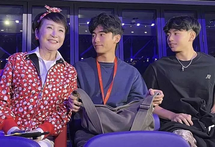 王菲、谢霆锋：都这么爱了，为啥还跟别人结婚？（组图） - 4