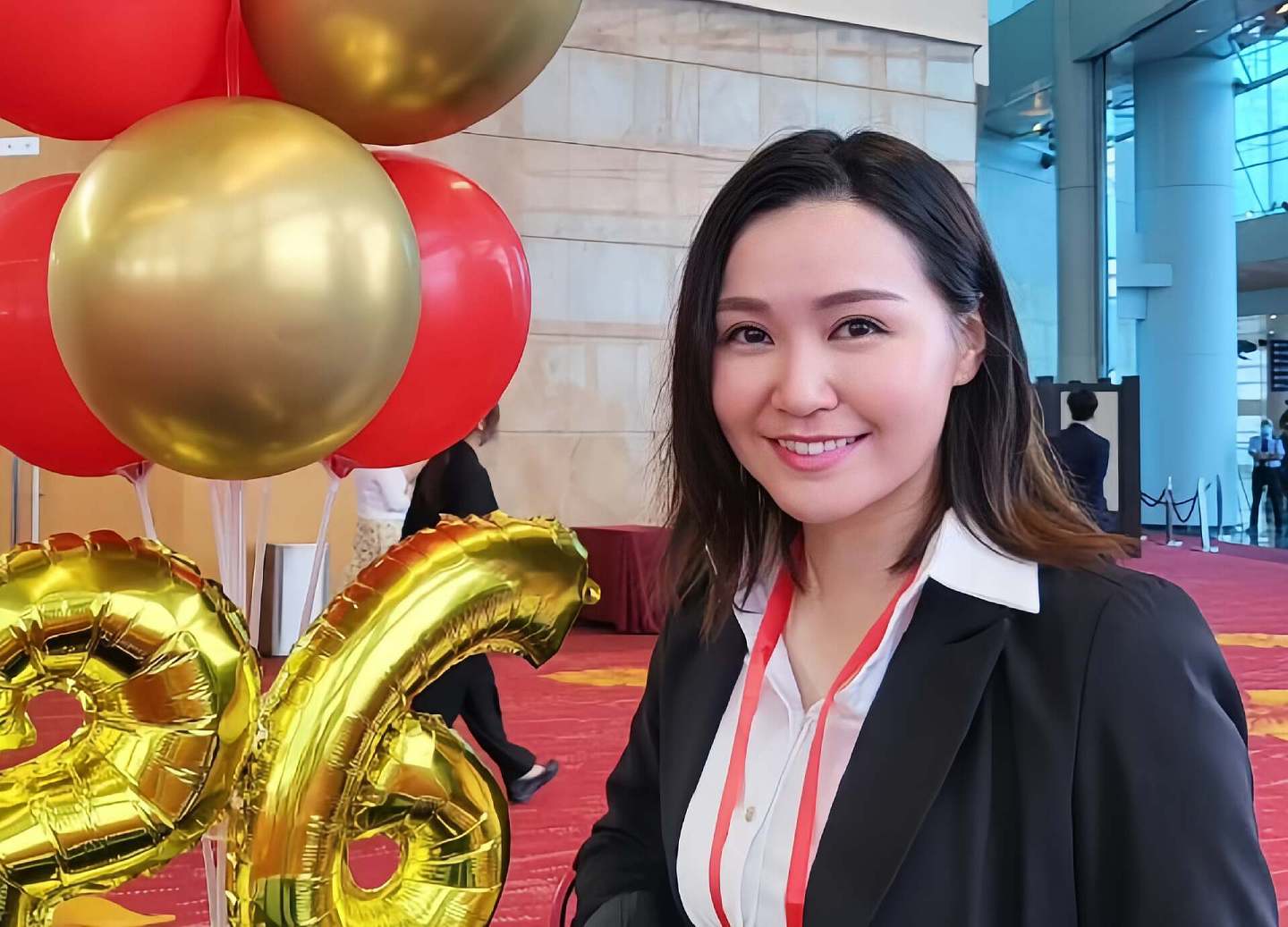 TVB前女星完美转型!在政界混得风生水起(组图) - 4