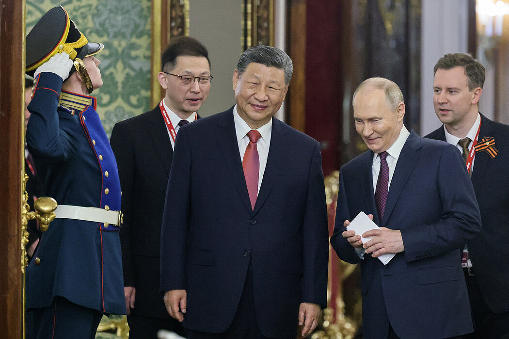 普京和习近平发表联合声明谴责美国，强调中俄互信（图） - 1
