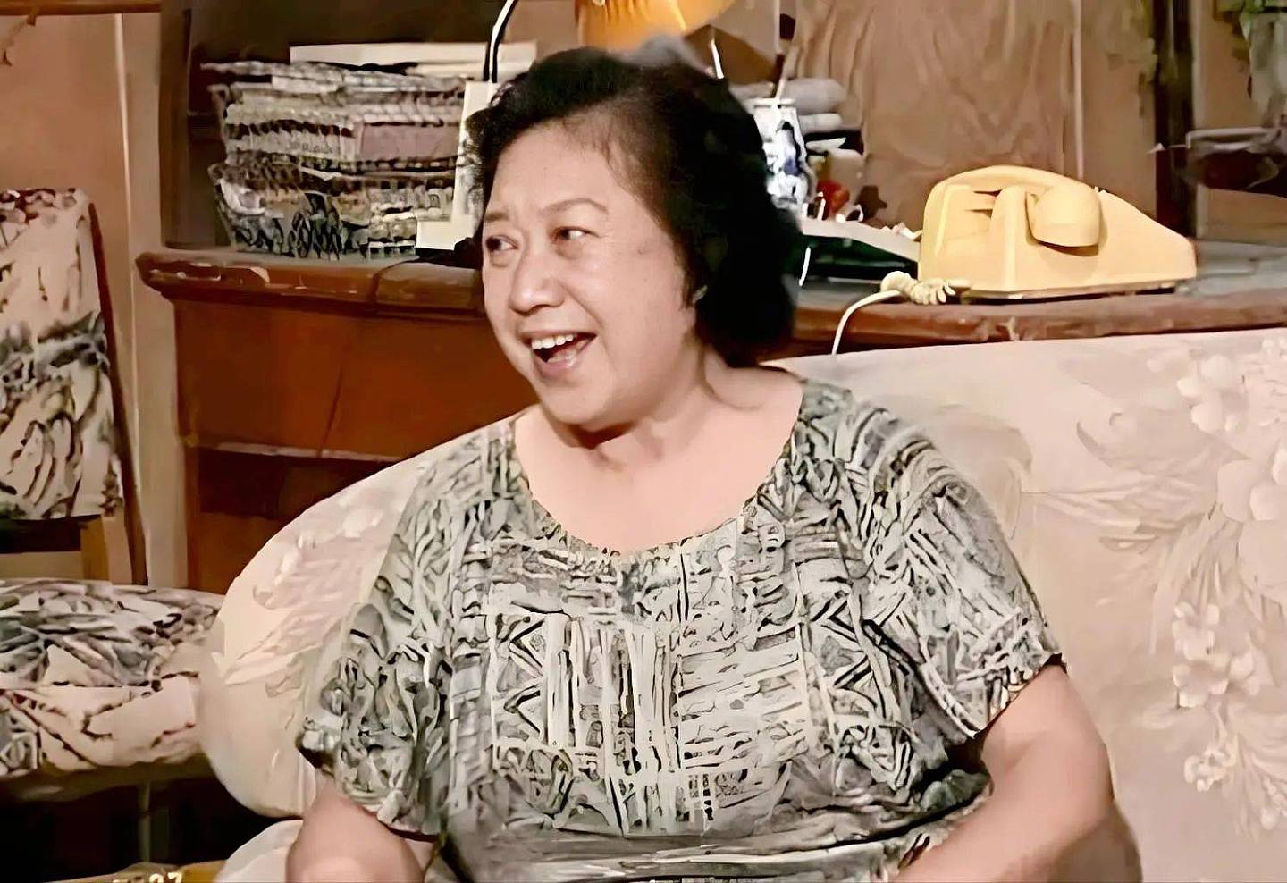 影后金雅琴患双癌离世：独生女儿4婚4离，她气的在公园哭（组图） - 24