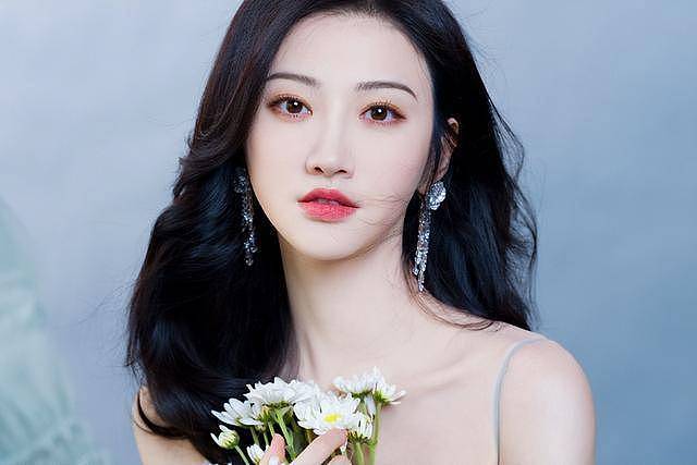 “太后的资源,丫鬟的命”,怎么捧都不红的这5位(组图) - 5