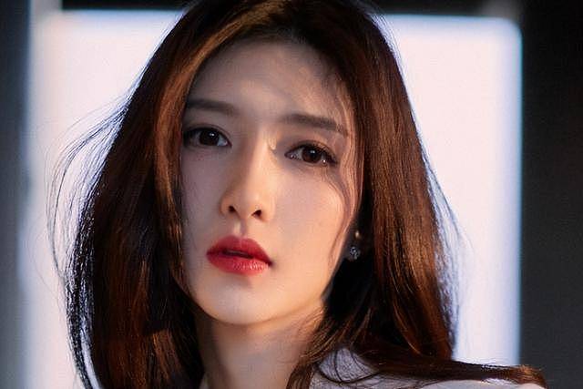 “太后的资源,丫鬟的命”,怎么捧都不红的这5位(组图) - 7