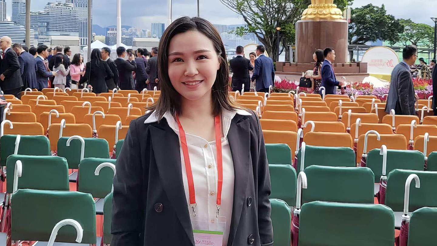 TVB前女星完美转型!在政界混得风生水起(组图) - 3