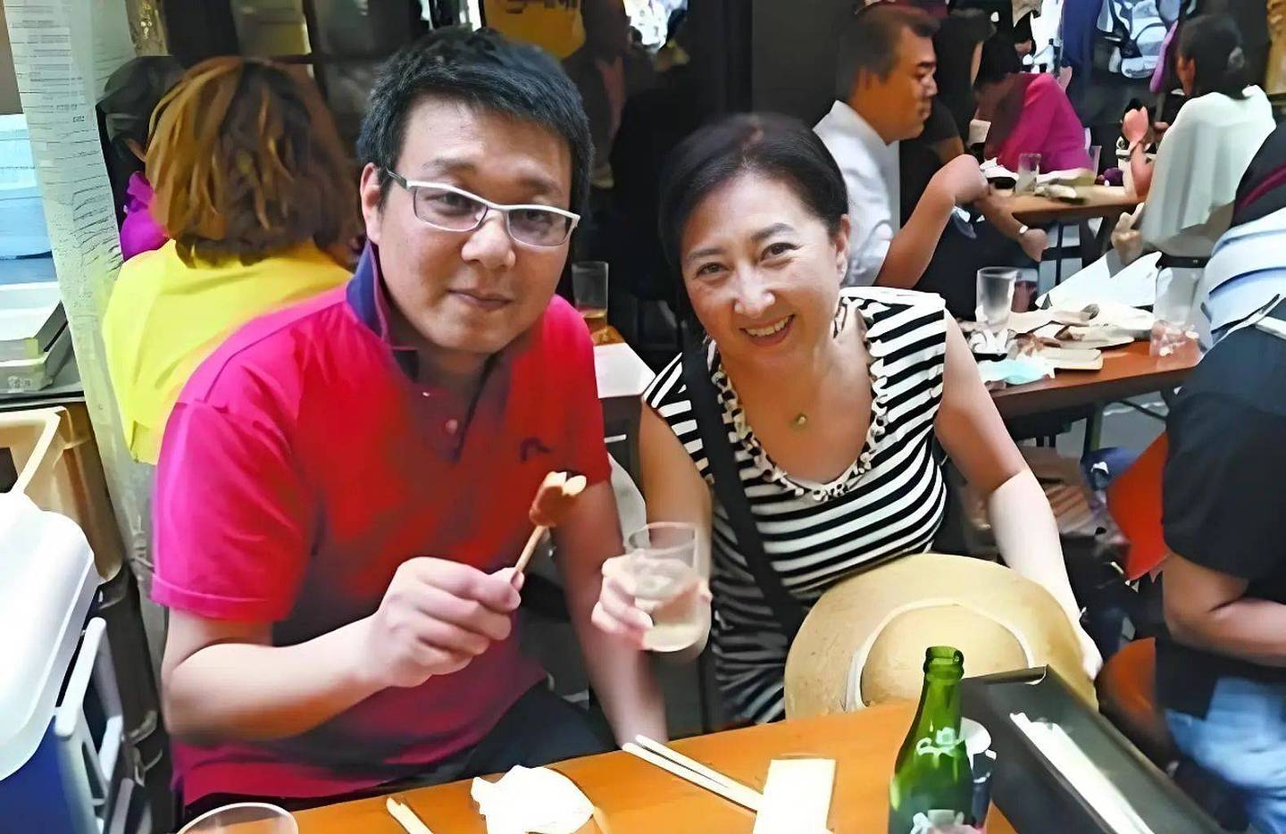 影后金雅琴患双癌离世：独生女儿4婚4离，她气的在公园哭（组图） - 30