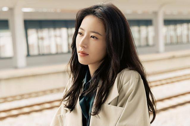 “太后的资源,丫鬟的命”,怎么捧都不红的这5位(组图) - 14