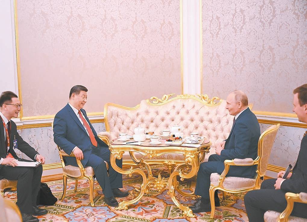 中国国家主席习近平同俄罗斯总统普京茶叙（图） - 1