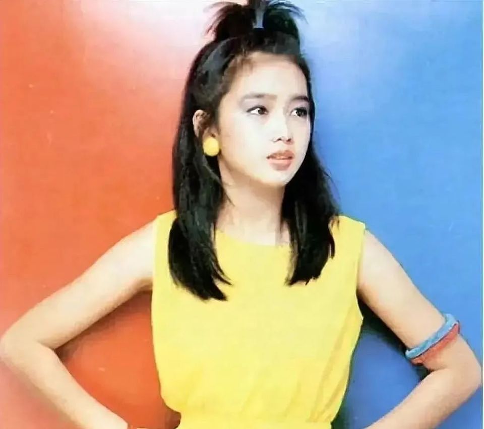 59岁朱丽倩:出身豪门46岁才生女儿,被评为“最辛苦天王嫂”(组图) - 11