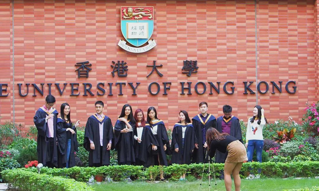 闹大了！李姓女星被抓，港大造假风波最新后续，环球小姐被判入狱…（组图） - 1