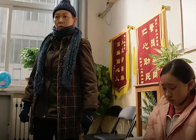 戏里土炸，戏外时髦精，《刑警的日子》60岁的她才是“人间清醒”（组图） - 1