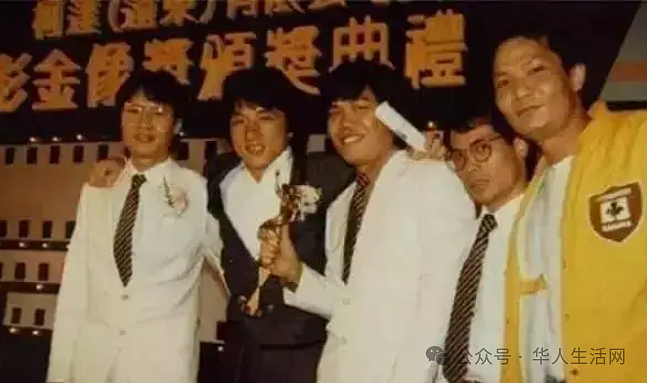 炮轰成龙没照顾“成家班”,钟发:你的钱要带进棺材?(组图) - 6