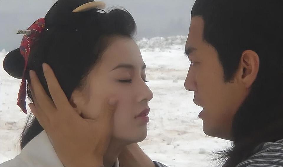 黄圣依离婚后面相变了？被婚姻耽误的玉女，10个角色勾勒神仙颜值（组图） - 22