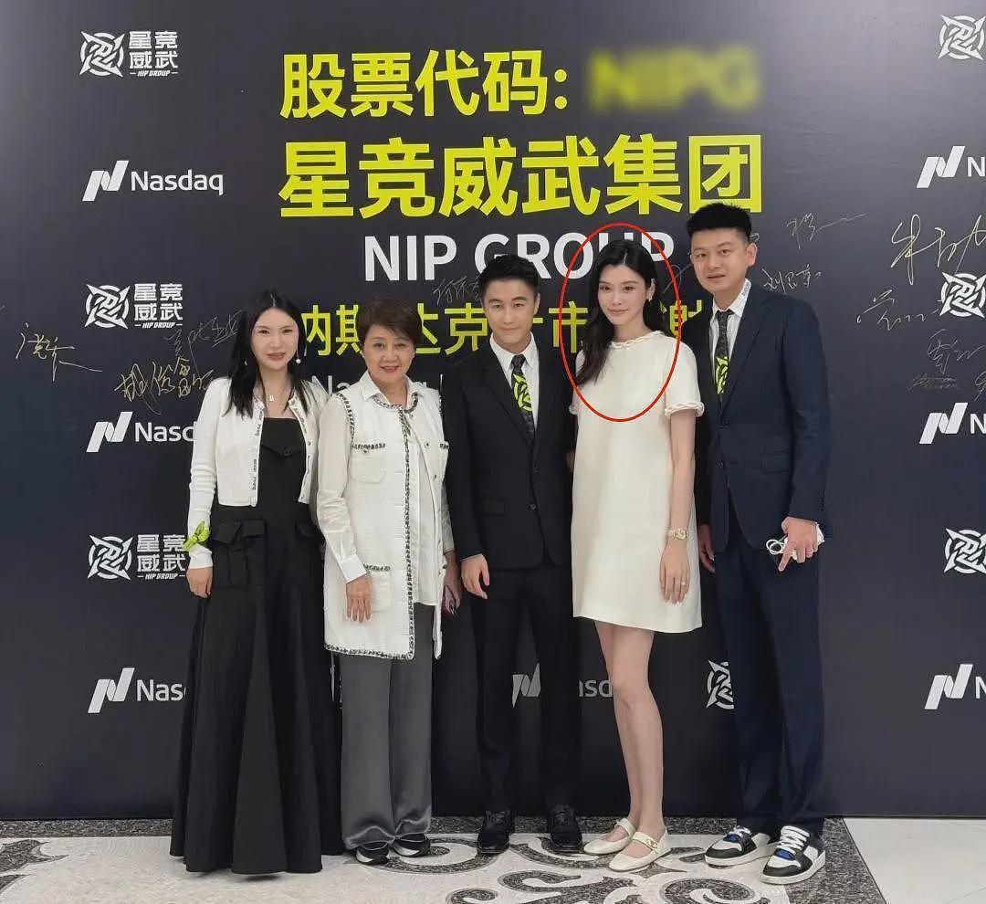 曝窦骁何超莲已离婚，男方向女方索要8000万，两人已5个月未互动（组图） - 6