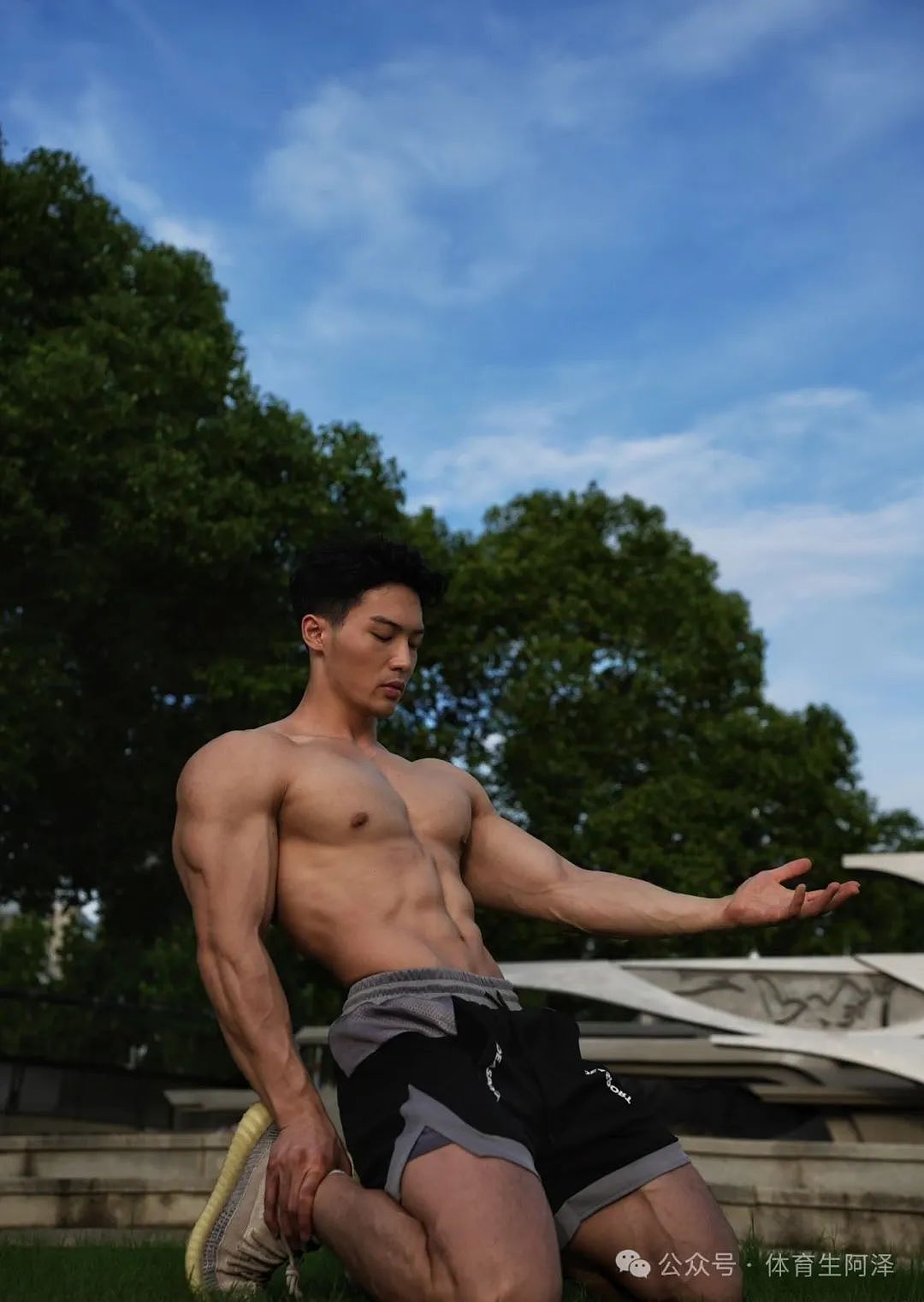 【帅哥】185健身教练，推特网红的御用男友，持久打桩超给力（组图） - 2