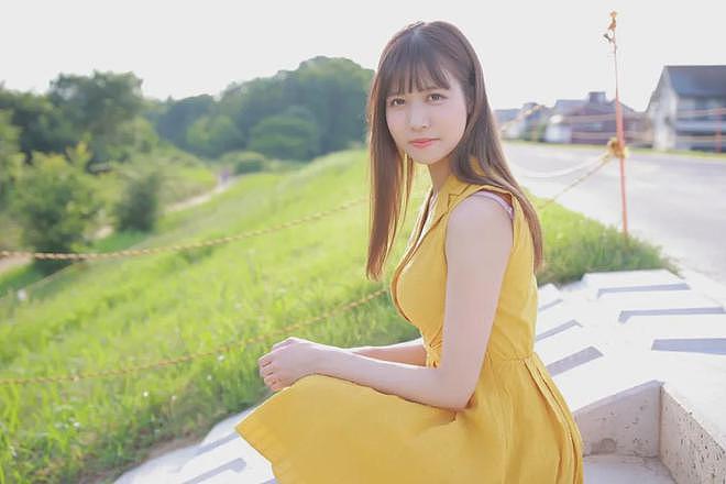 【美女】岛国女艺人长相甜美，曲线优美，肤白水嫩十分诱人，这谁顶得住啊（组图） - 4