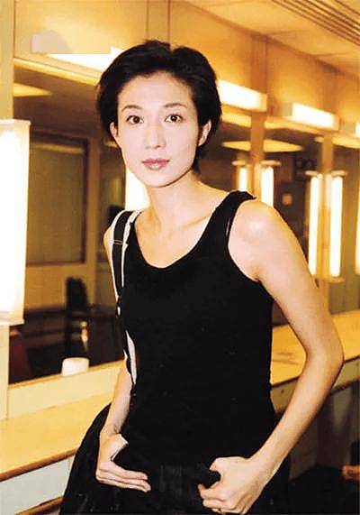 还记得成龙的女儿小龙女吗，和母亲断绝关系至今？（组图） - 4