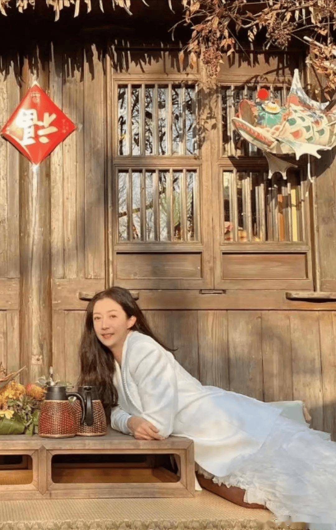 还记得成龙的女儿小龙女吗，和母亲断绝关系至今？（组图） - 33