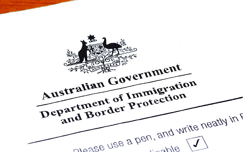 澳洲临时签证人数创新高，新任移民部长将面临双重挑战（组图） - 1