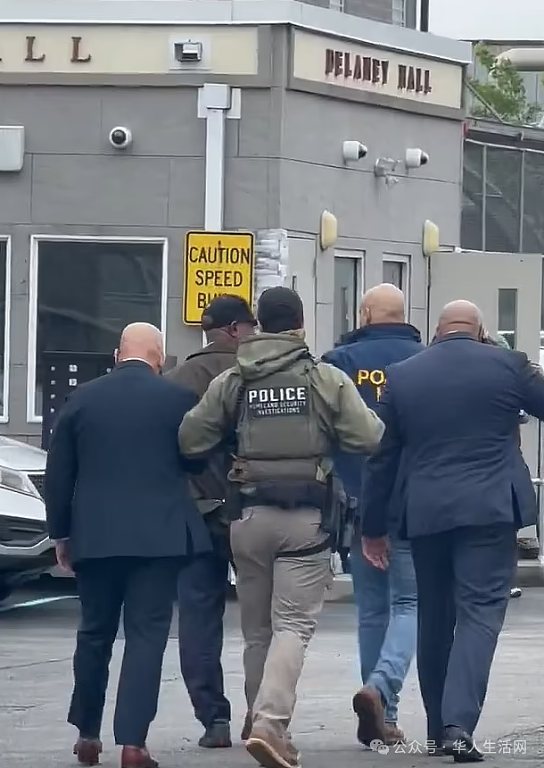 踢车、泼液、扔婴儿,市长带头攻击ICE执法,已被逮捕(组图) - 5