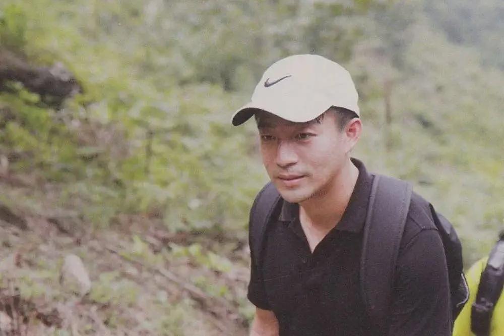 曝汪小菲每次去湖畔大学上完课，都去KTV点大S的歌，再带小姐回酒店（组图） - 6
