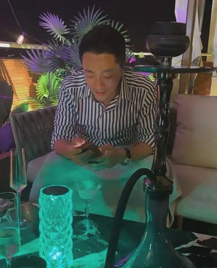 曝汪小菲每次去湖畔大学上完课，都去KTV点大S的歌，再带小姐回酒店（组图） - 9