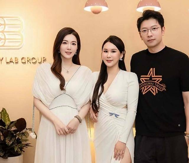 富婆妻子开美容店！香港男星绯闻女友捧场....（组图） - 4