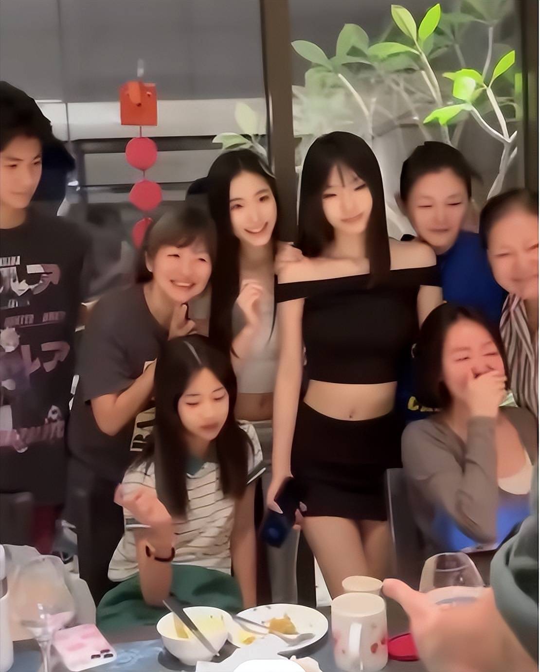 S妈母亲节晒全家福，大S具俊晔为小玥儿庆生...（组图） - 6