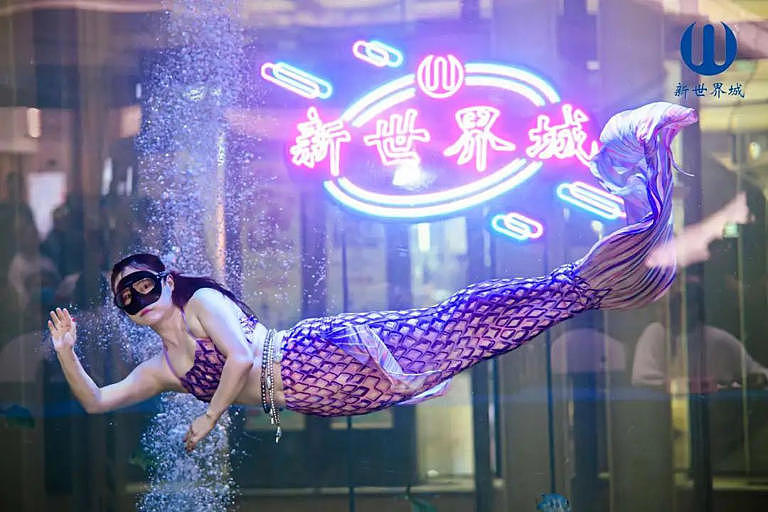 “上海还是太超前了”!市中心惊现20条美人鱼(组图) - 4