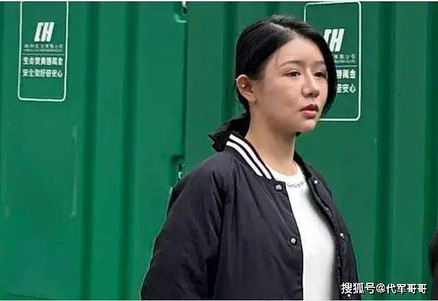 28岁环球小姐李思萱被抓,获刑240天,她到底干了啥?(组图) - 7