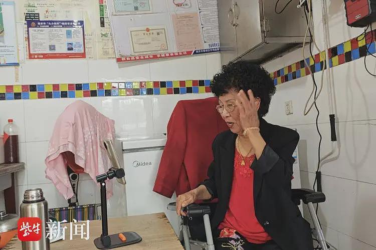 南京“10元手冲咖啡”阿姨爆火一年后现状：拒绝10多家商业合作，独自守店不愿麻烦女儿（组图） - 5