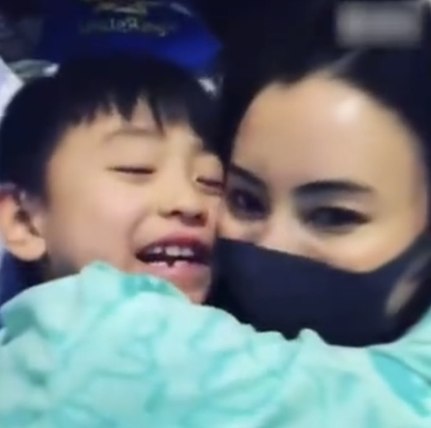 张柏芝首次公开孩子成长视频:不管他们什么时候回头,妈妈永远都在(视频/组图) - 2
