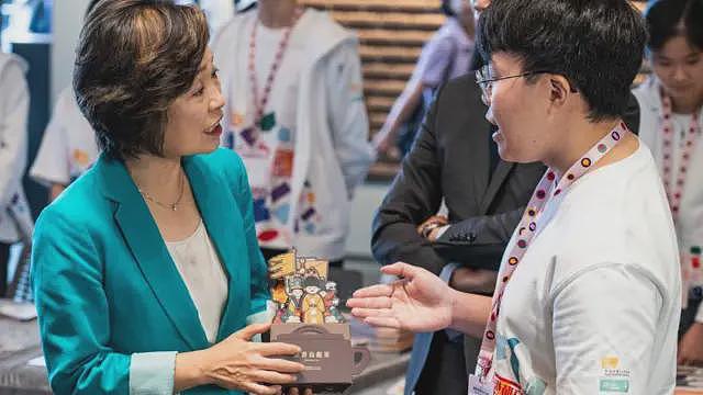 香港中学生受资助赴内地考察成“必修”,为何近期事故频发(组图) - 3