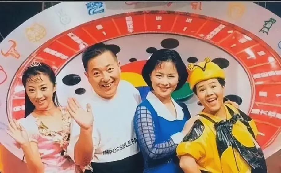 金龟子母女直播惹争议，女儿回应“蹭金龟子流量”：我妈努力一辈子，不就是让我蹭吗？（组图） - 3