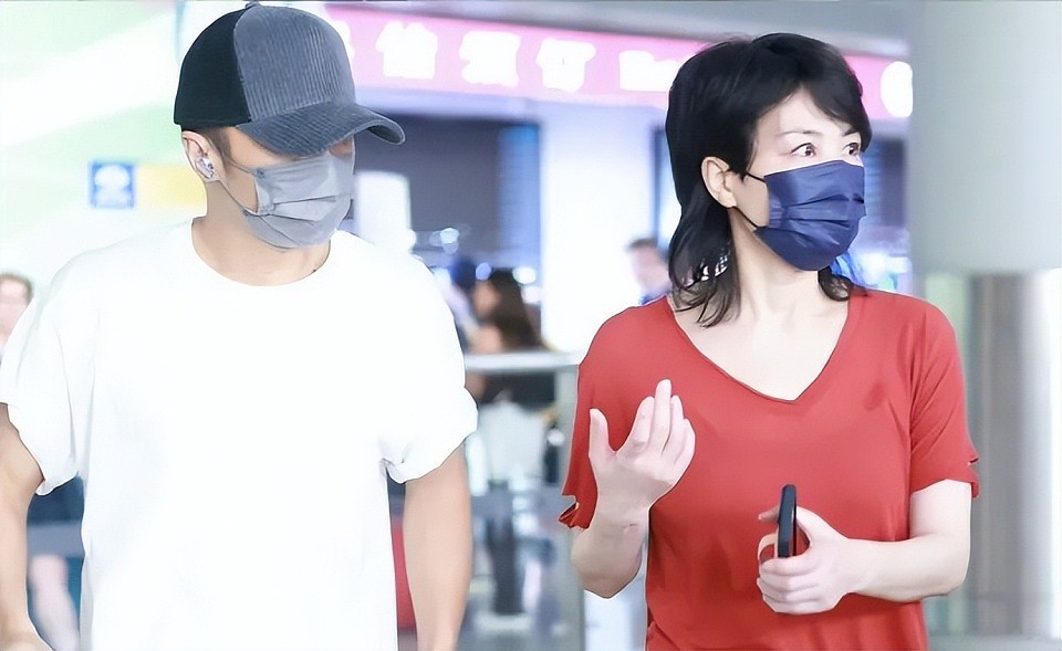 看了谢霆锋父子对张柏芝的评价，才知道谢霆锋为何留10亿给俩儿子（组图） - 14