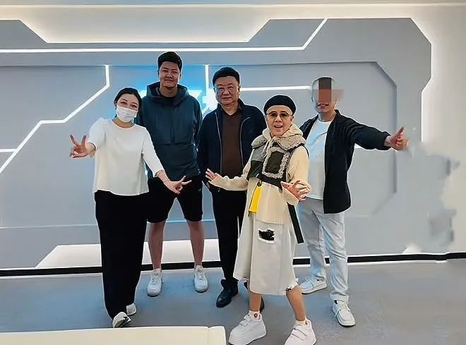 前央视“名嘴”王宁被曝日本做大血净！61岁脸色发暗，疑肾脏有问题（组图） - 10