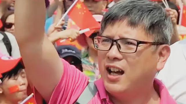 香港亲中爱国者：我为何向警方举报上百宗个案（组图） - 1