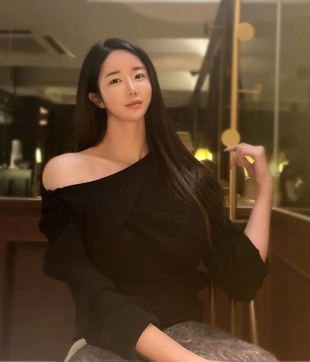 【美女】女教练身材“视觉核爆”！附近区域秒变办卡“战场”，众人蜂拥而至（组图） - 11