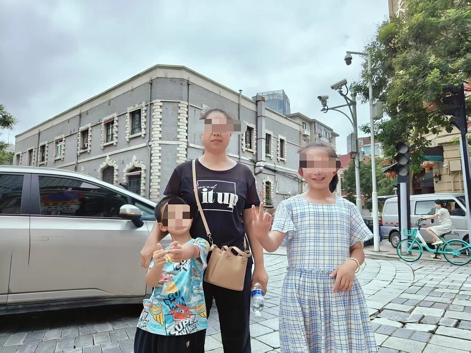 陕西14岁女遭男生扇巴掌后精神异常，自言自语称需要“穿尿片”及“喂食”（组图） - 6