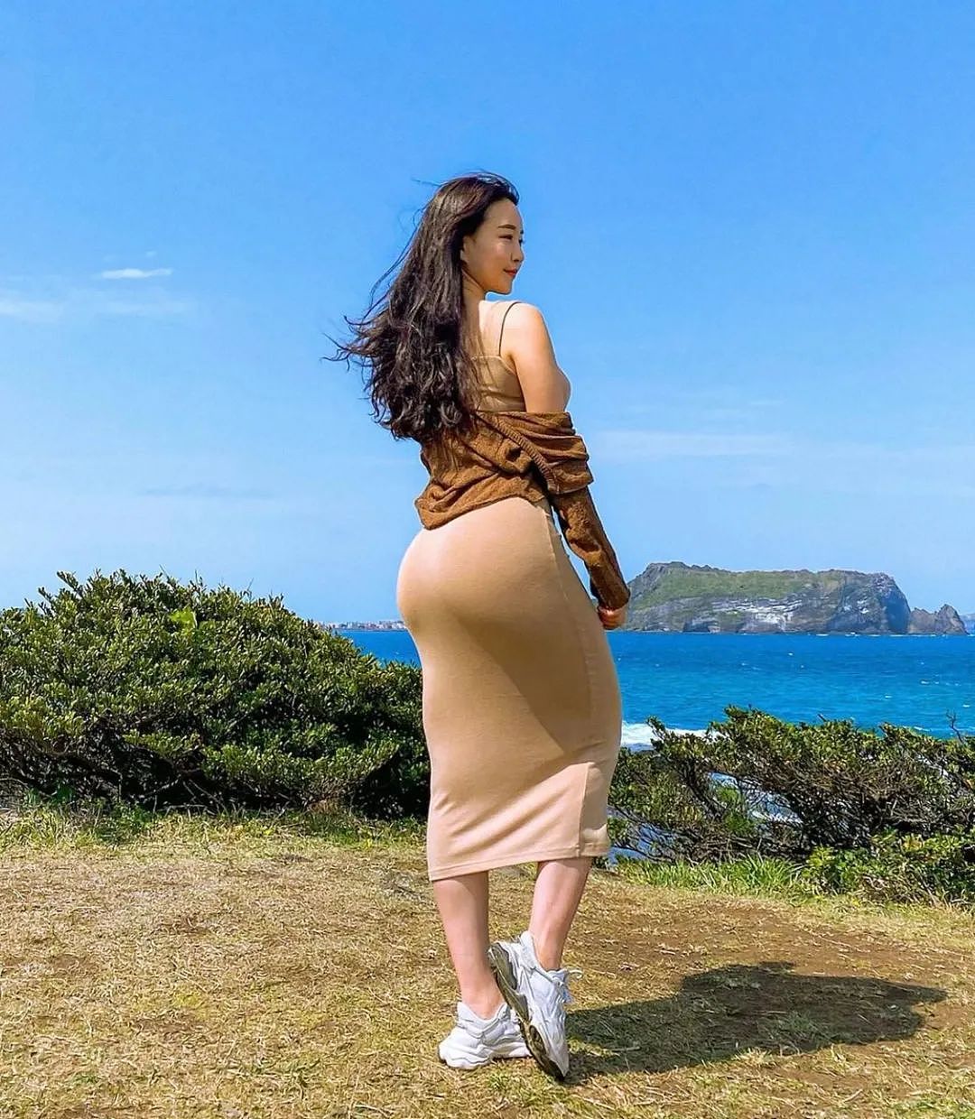 【美女】粗犷健身妹子，大围度身材，是你喜欢的类型吗？（组图） - 4