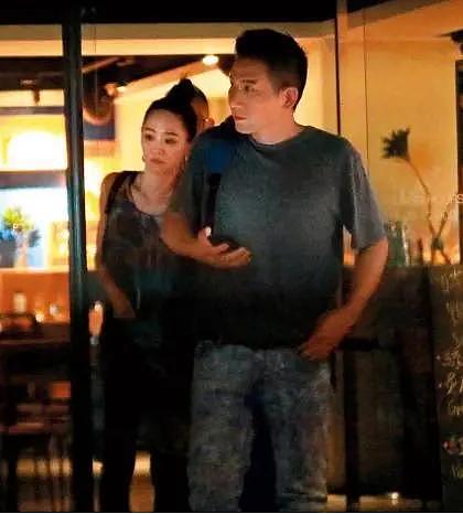 赵丽颖恋爱风波升级!赵德胤情史被扒,跟四搭女演员暧昧多年(组图) - 14