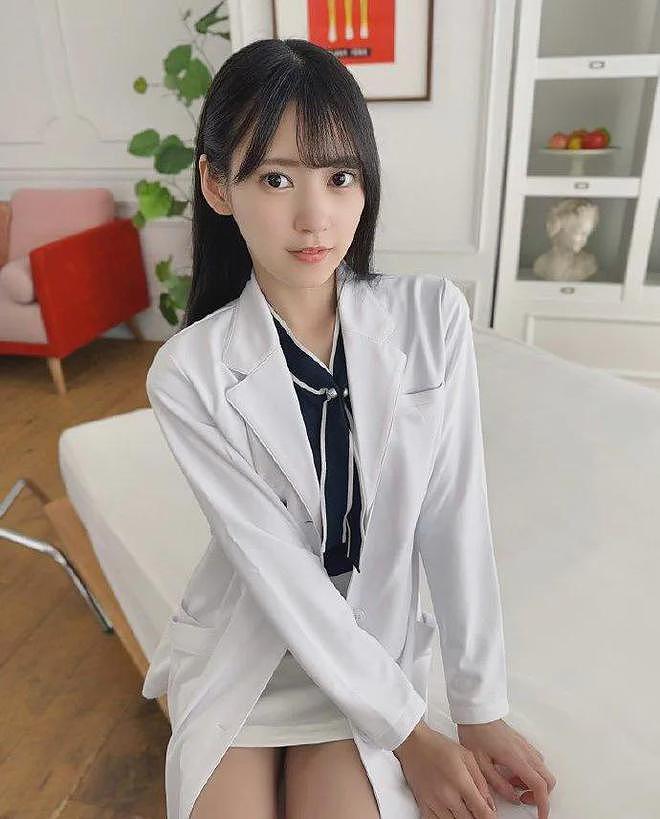 【美女】高颜值女艺人，明眸皓齿，笑容可人，纤纤细腰让人禁不住把玩（组图） - 24
